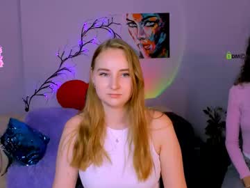 Kendall_Peach Chaturbate stream image from July 19, 2025