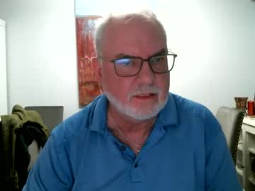 Loop102 Chaturbate stream image from July 19, 2025