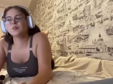 Odeliabadder Chaturbate stream image from July 19, 2025