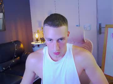 Doseofyou Chaturbate stream image from July 19, 2025