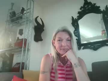 Germansweety1 Chaturbate stream image from July 19, 2025