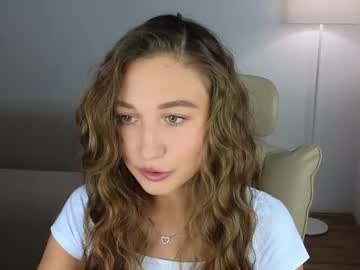 Ambertan1 Chaturbate stream image from July 19, 2025
