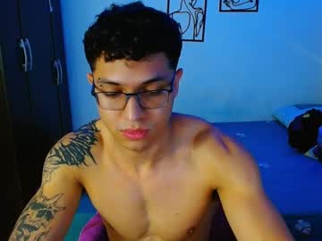 Xmuscle_Versx Chaturbate stream image from July 19, 2025