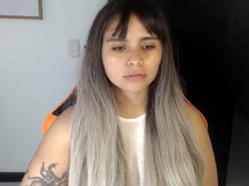 Maala44 Chaturbate stream image from July 19, 2025