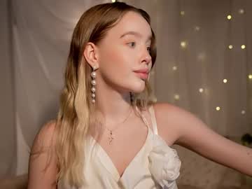Mother__Of__Dragons Chaturbate stream image from July 19, 2025