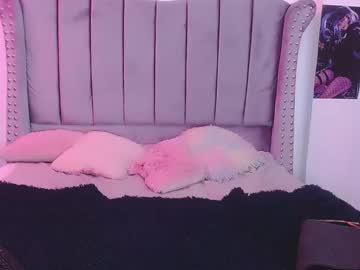 Antonella_Ferrer18 Chaturbate stream image from July 19, 2025