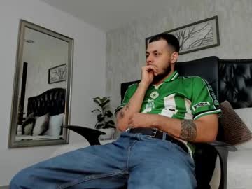 Coreyhurt Chaturbate stream image from July 19, 2025