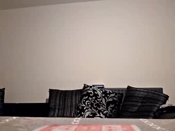 Chris2341100 Chaturbate stream image from July 20, 2025