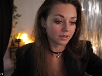 Lettymoa Chaturbate stream image from July 20, 2025