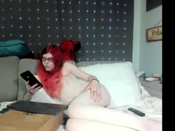 Roxihazeleyes Chaturbate stream image from July 20, 2025
