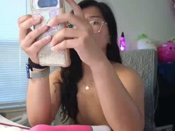 Mypetgia Chaturbate stream image from July 20, 2025