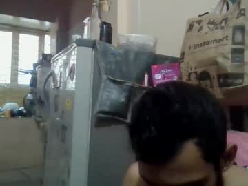 Loneliving Chaturbate stream image from July 20, 2025