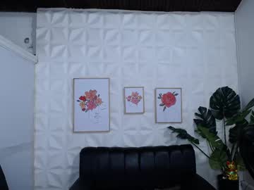 Valentina_Mature Chaturbate stream image from July 20, 2025