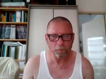 Dierenfeld Chaturbate stream image from July 20, 2025