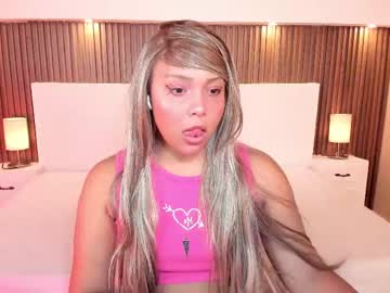 Mollylogan11 Chaturbate stream image from July 20, 2025