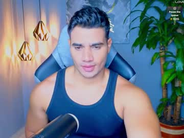 Andresfiit Chaturbate stream image from July 20, 2025