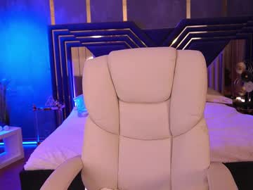 Emilysunshines Chaturbate stream image from July 20, 2025