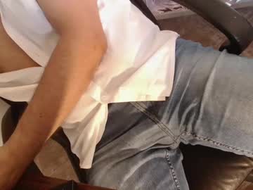 Under_Thedesk Chaturbate stream image from July 20, 2025