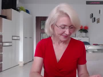 Jasmin18v Chaturbate stream image from July 20, 2025