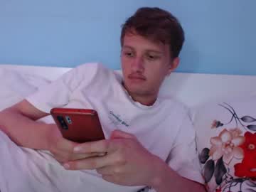 Bubbleblond Chaturbate stream image from July 20, 2025