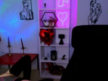 Kendall_Peach Chaturbate stream image from July 20, 2025
