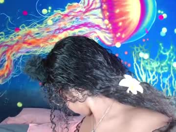 Lucie_Petite Chaturbate stream image from July 20, 2025