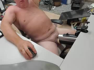 Nineinchnail33 Chaturbate stream image from July 20, 2025