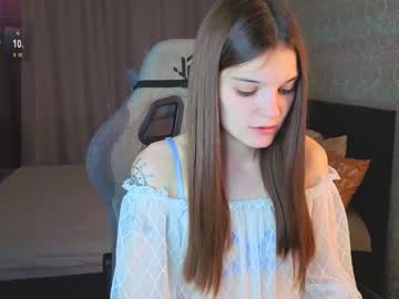 Magic_Shy Chaturbate stream image from July 21, 2025