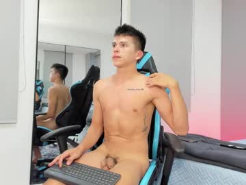 Daddyrich4u Chaturbate stream image from July 21, 2025
