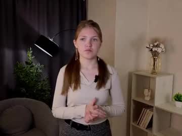 Francieyniguez Chaturbate stream image from July 21, 2025