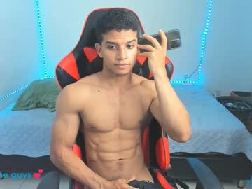 Oliver_Thompsson Chaturbate stream image from July 21, 2025