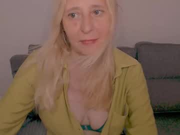 Milanav Chaturbate stream image from July 21, 2025