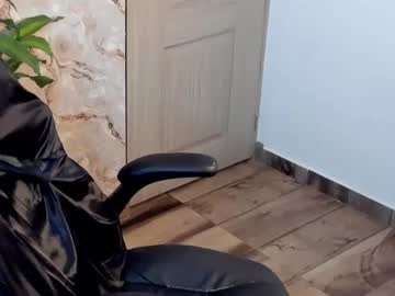 Valenthinoking Chaturbate stream image from July 21, 2025
