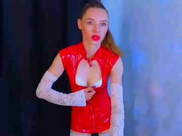 Carolstricklad Chaturbate stream image from July 21, 2025