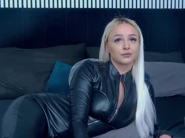 Wickeddenise Chaturbate stream image from July 21, 2025