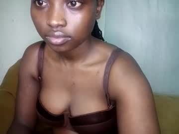 Beingcassey Chaturbate stream image from July 21, 2025