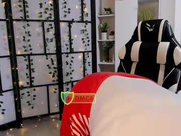Linetteexcell Chaturbate stream image from July 21, 2025