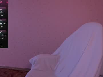 Zara_Golden Chaturbate stream image from July 21, 2025
