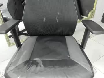 Darlingbdsm_ Chaturbate stream image from July 21, 2025