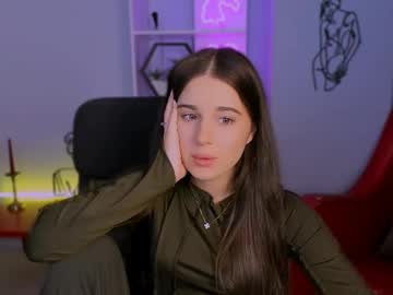 Miki_Nikki Chaturbate stream image from July 21, 2025