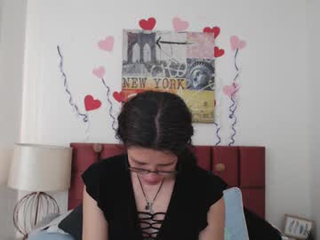 Sereneclarks_ Chaturbate stream image from July 21, 2025