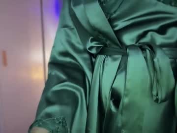 Elyshunter Chaturbate stream image from July 21, 2025