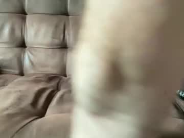 Neu242gierig Chaturbate stream image from July 21, 2025