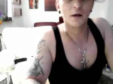 Thomsenpetra Chaturbate stream image from July 21, 2025