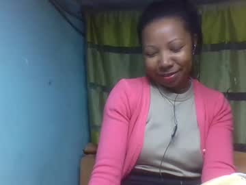 Viviane0812 Chaturbate stream image from July 21, 2025