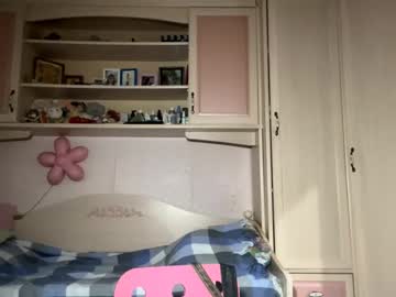 Fairy_Glimmer Chaturbate stream image from July 21, 2025