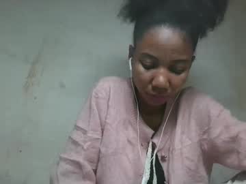 Rasoanette Chaturbate stream image from July 21, 2025