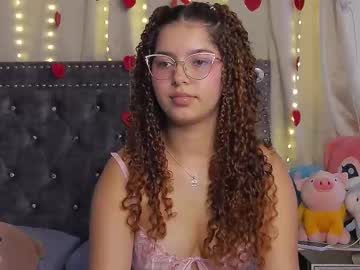 Julianechurch Chaturbate stream image from July 21, 2025