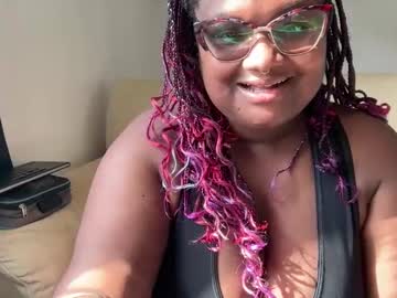 Nadineluvsxo Chaturbate stream image from July 21, 2025