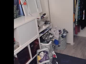 Barbiedabbinz420 Chaturbate stream image from July 21, 2025